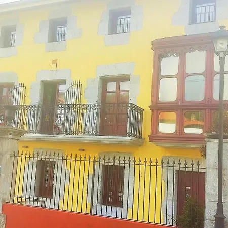 Hotel La Casona & Castro Urdiales