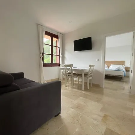 Hotel La Casona & Castro Urdiales Otañes