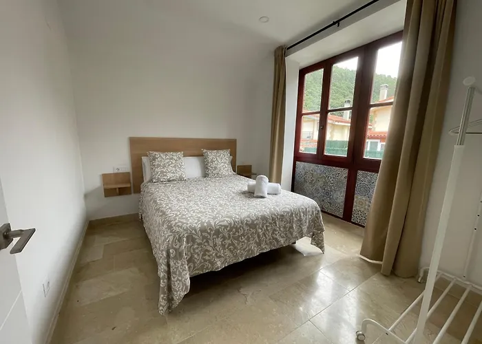 La Casona & Castro Urdiales * Otañes