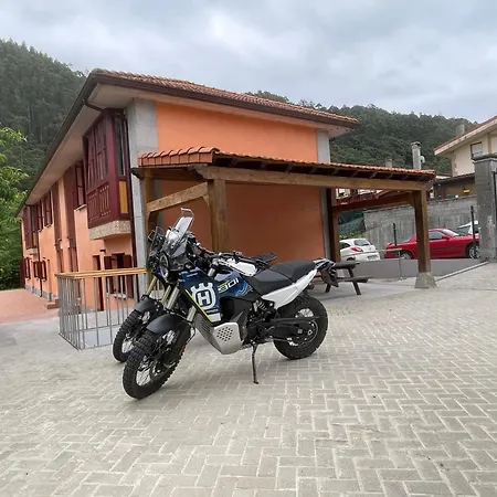 Hotel La Casona & Castro Urdiales *