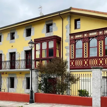 La Casona & Castro Urdiales Hotell *