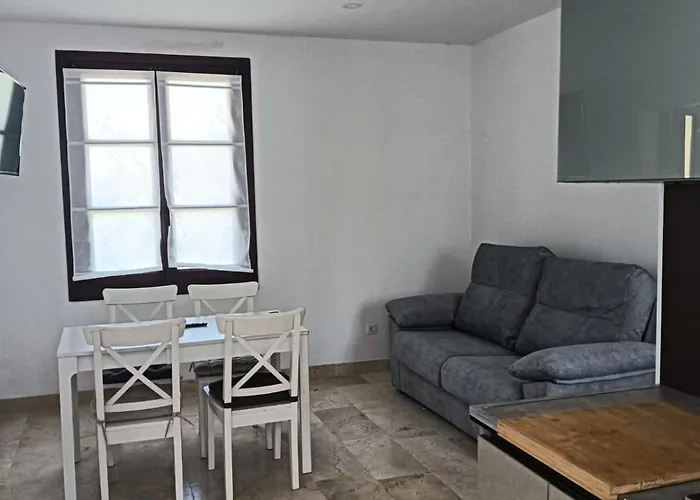 Hotel La Casona & Castro Urdiales Otanes